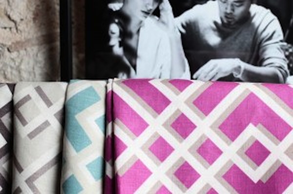 tela color orquidea radiante