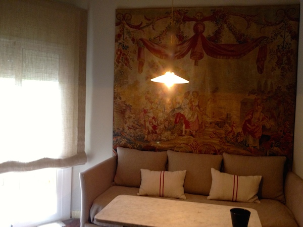 estor confeccionado con lino