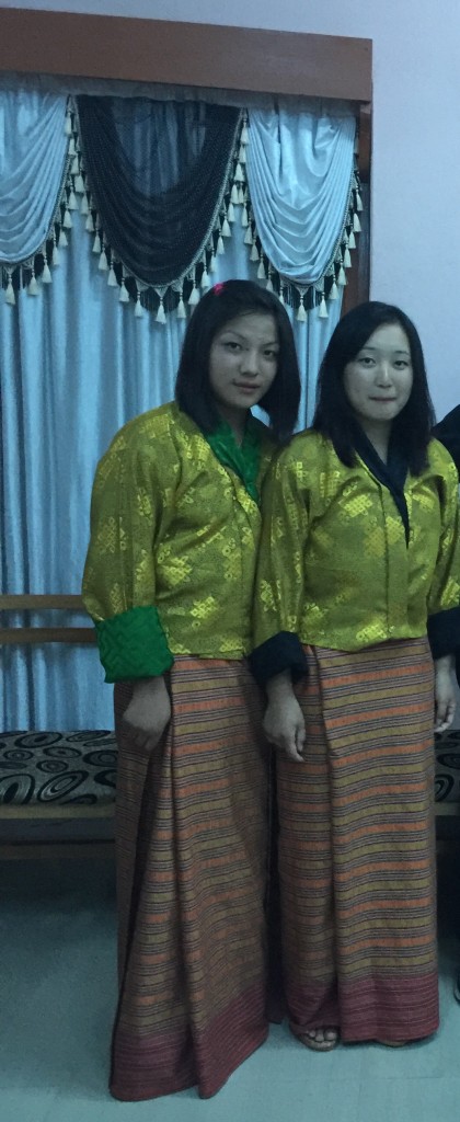 tejidos para los vestidos típicos Butanes